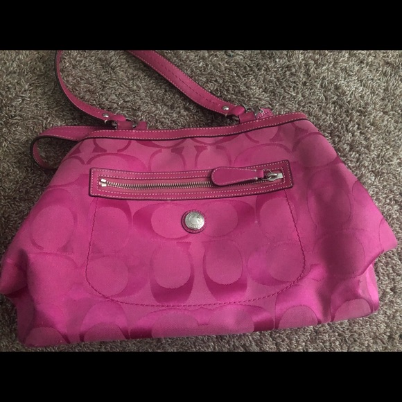 Fuchsia Coach Logo Handbag - Picture 2 of 5